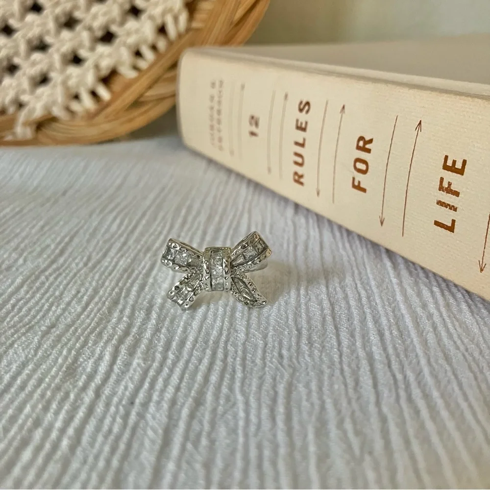 Silver Rhinestone Bow Glam Ring Girlhoodcore Coquette Femme Platinum Sparkly - Picture 6 of 12